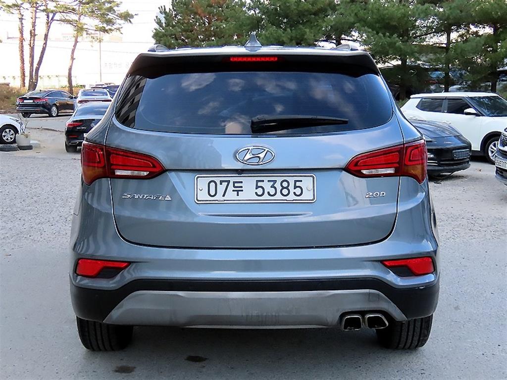 HYUNDAI Santa Fe - Vista 4