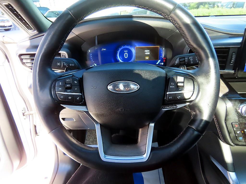 Ford Explorer - Vista 9