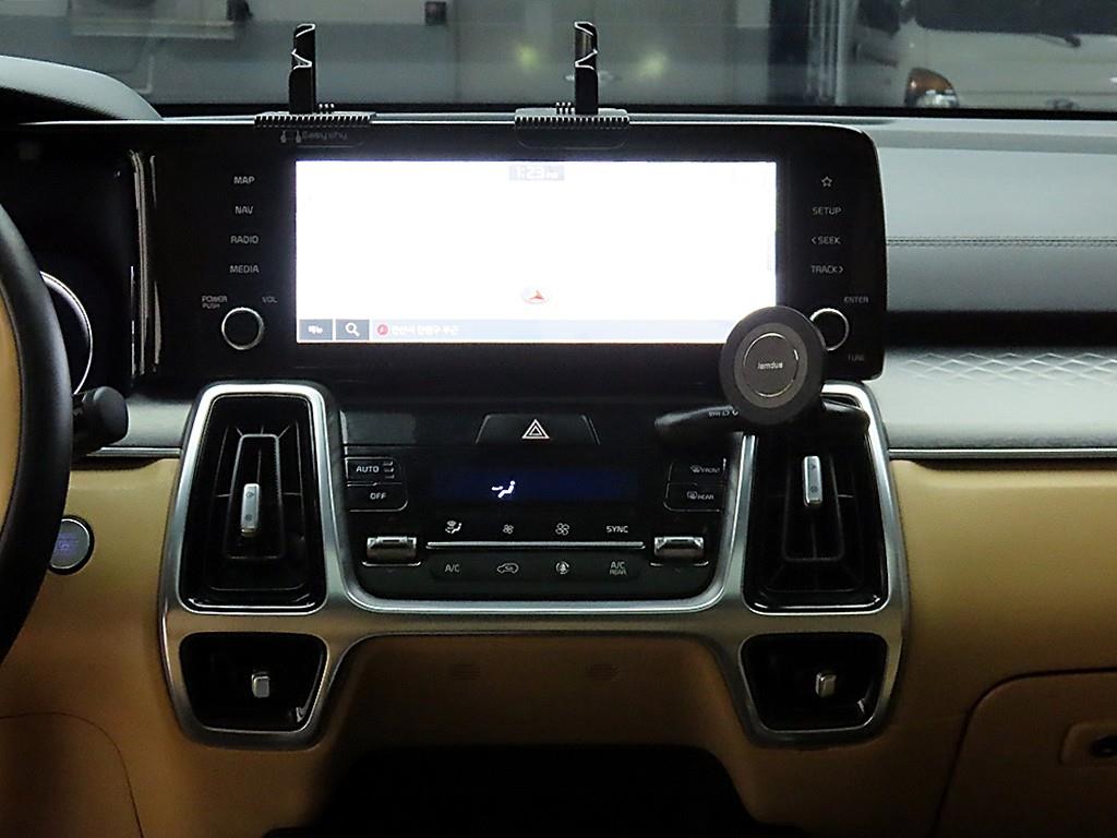 KIA Sorento - Vista 8