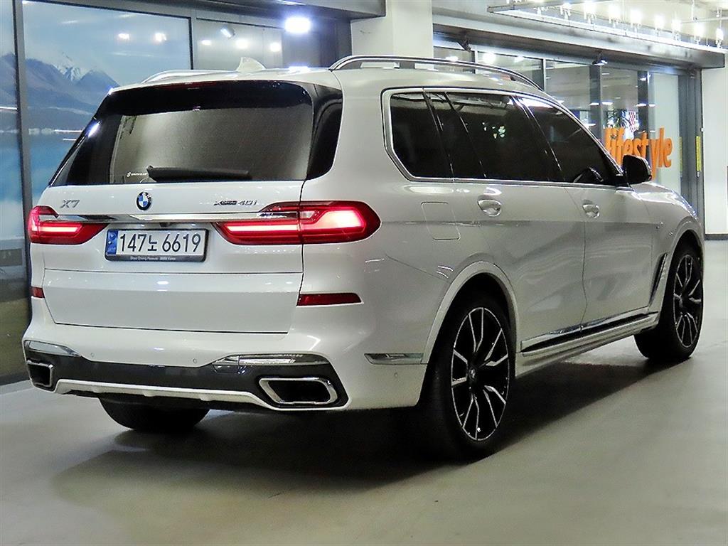 BMW X7 - Vista 4