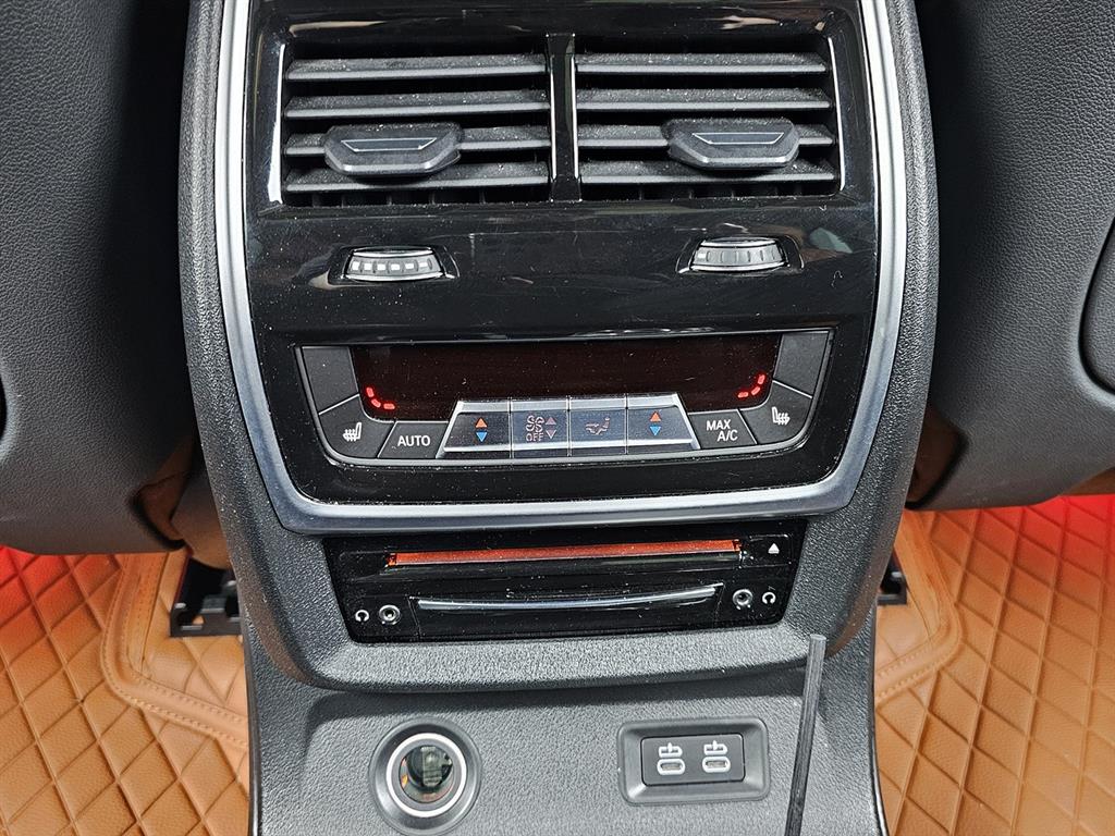 BMW X7 2021 Café - Importación desde Corea - HF Imports Iquique - Foto 14