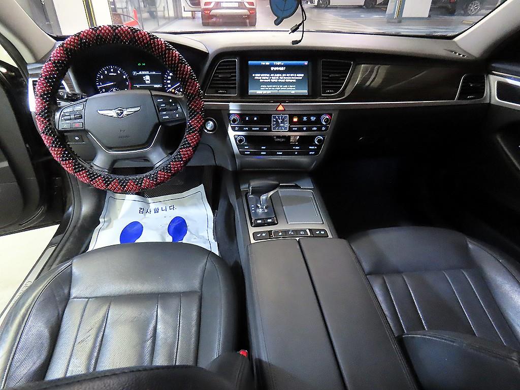 Genesis G80 - Vista 9