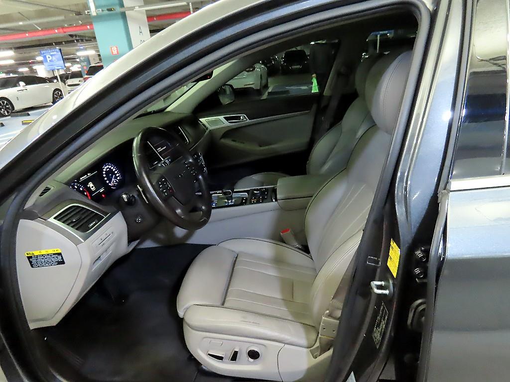 Genesis G80 - Vista 6