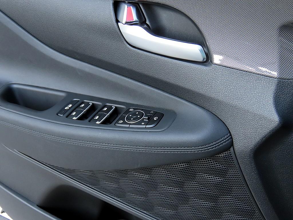 HYUNDAI Santa Fe - Vista 11
