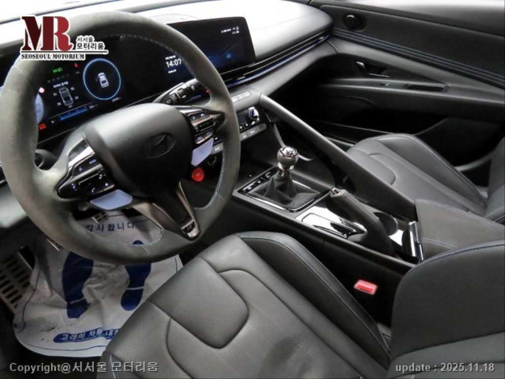 HYUNDAI Avante - Vista 7