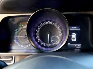 HYUNDAI Avante - Vista 12