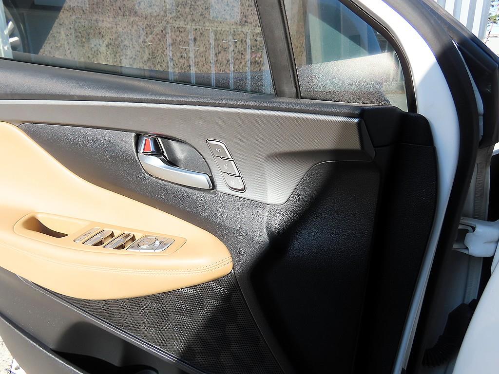 HYUNDAI Santa Fe - Vista 12