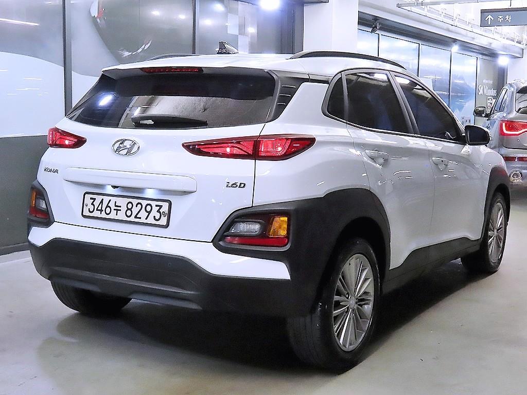 HYUNDAI Kona - Vista 4
