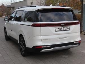 KIA Carnival - Vista 8