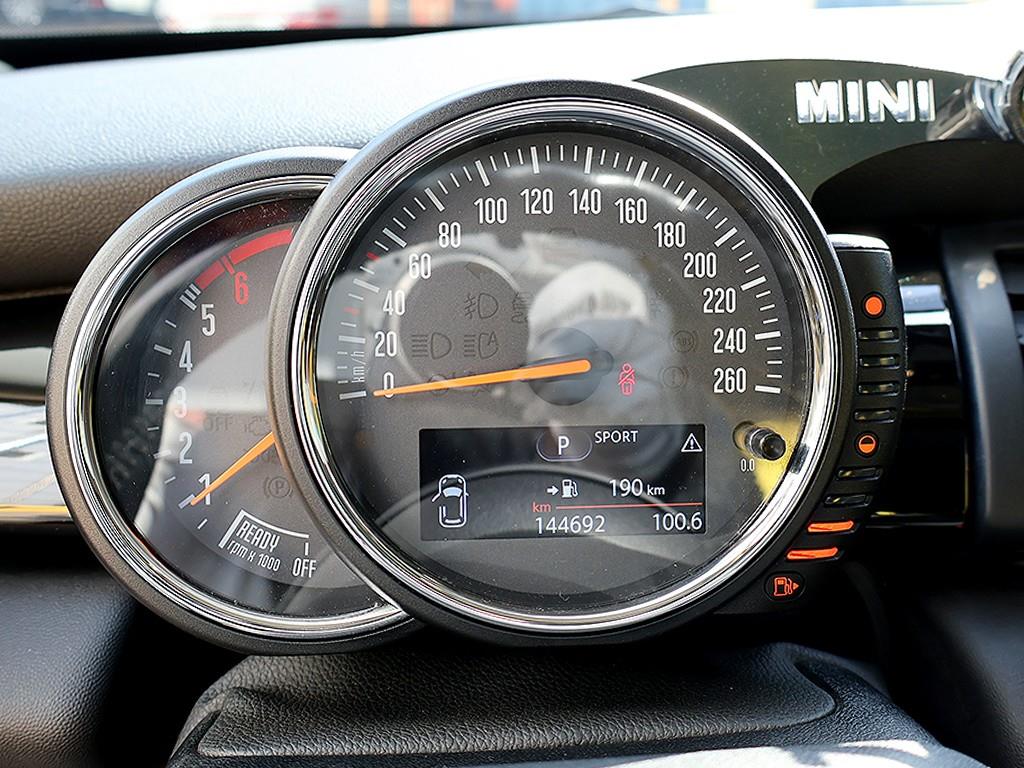 Mini Cooper - Vista 11