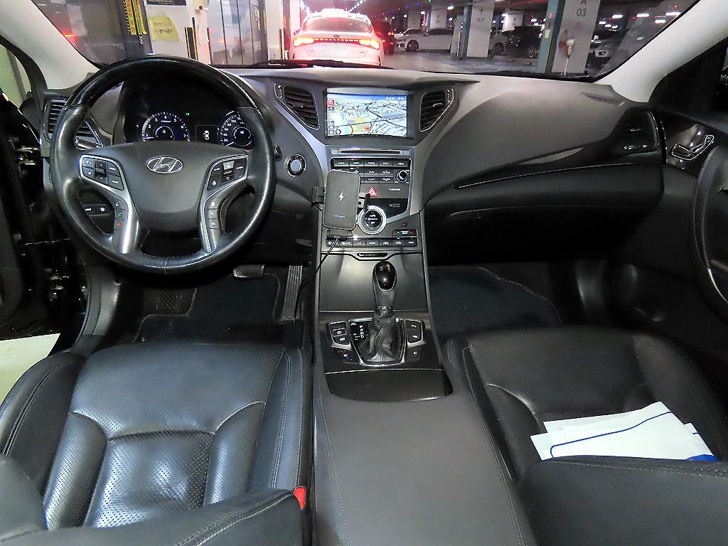 HYUNDAI Grandeur - Vista 10