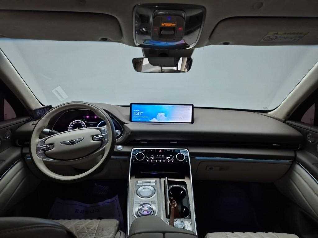 Genesis GV80 - Vista 7