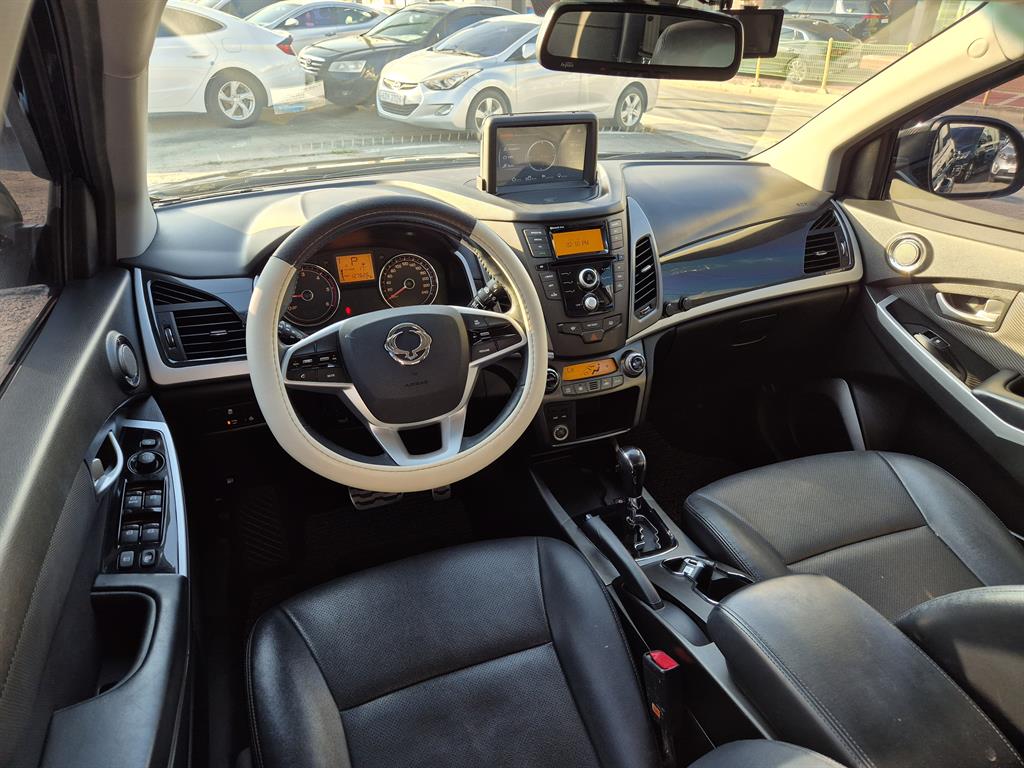 Ssangyong Korando - Vista 6