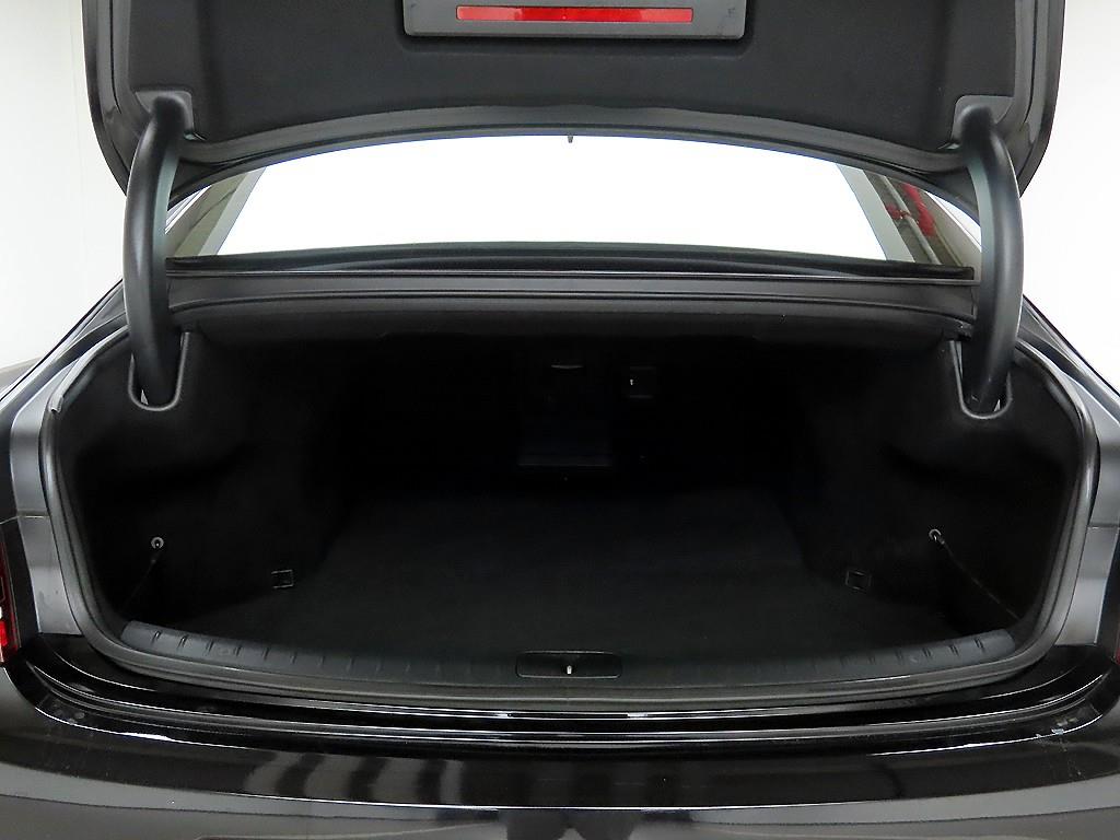 Genesis G80 - Vista 5