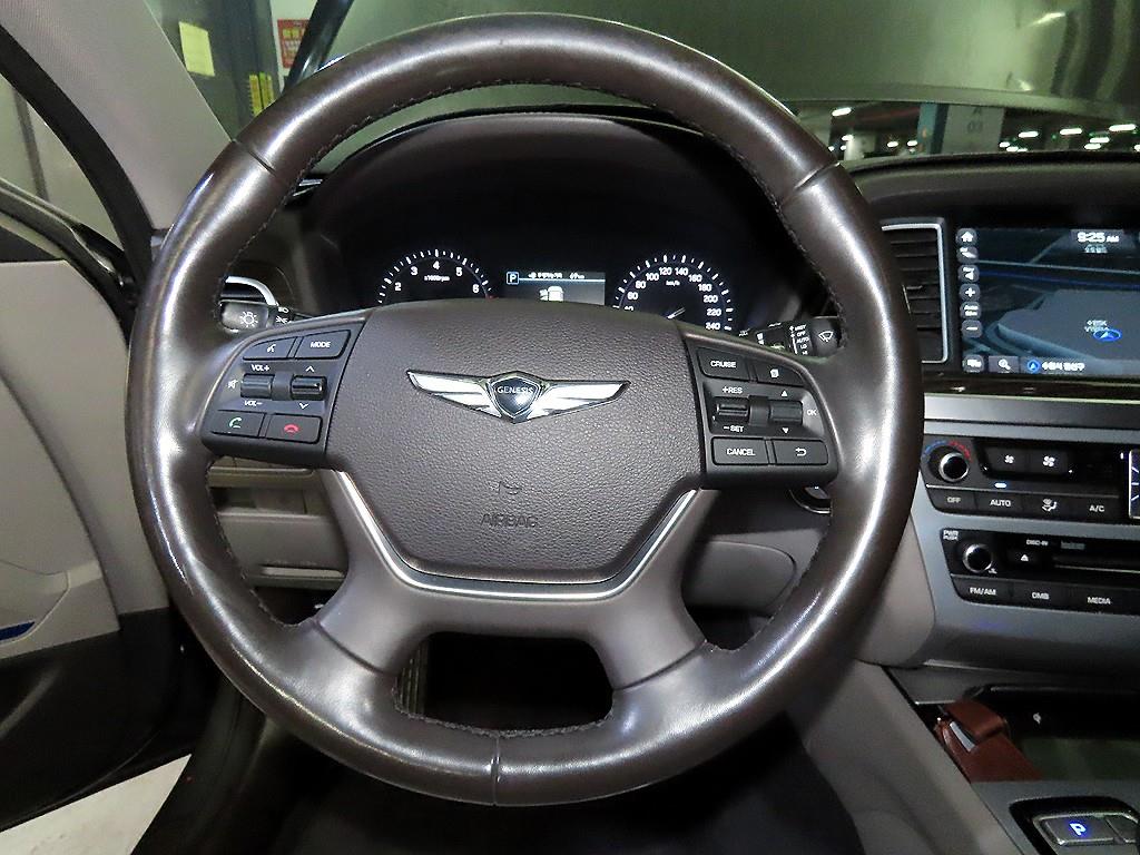 Genesis G80 - Vista 8