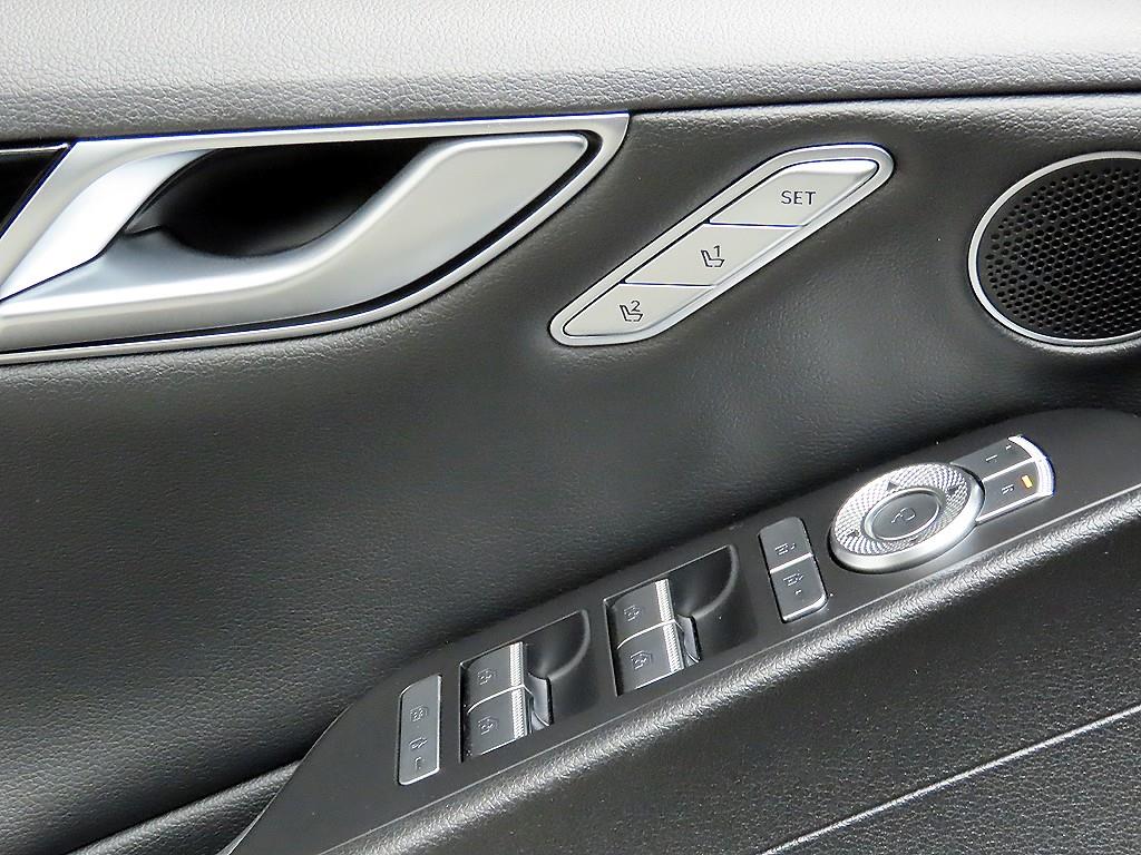 Genesis G80 - Vista 11