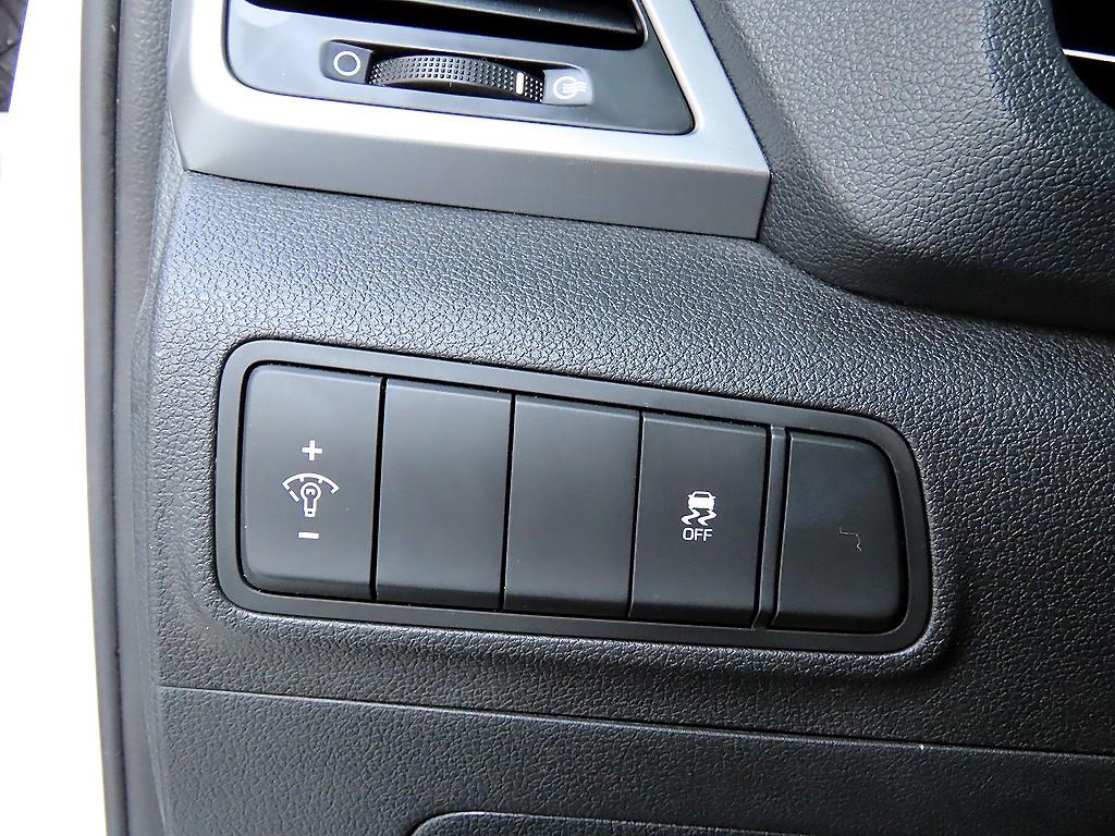 HYUNDAI Tucson 2016 Blanco - Importación desde Corea - HF Imports Iquique - Foto 13