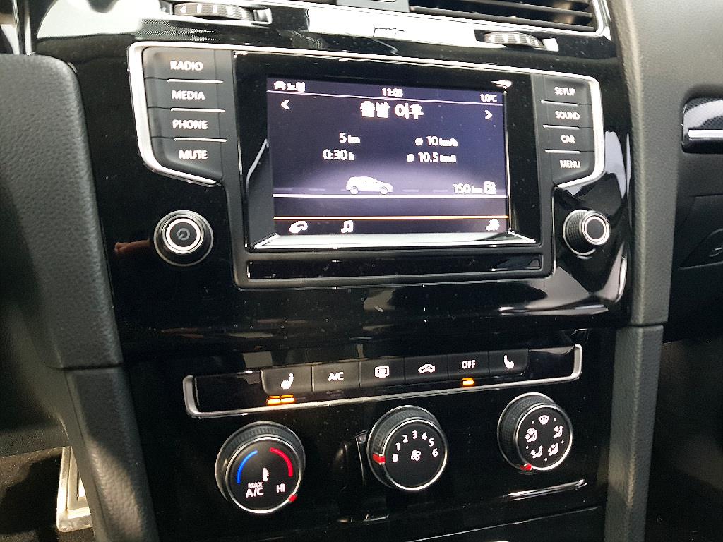 Volkswagen Golf - Vista 12