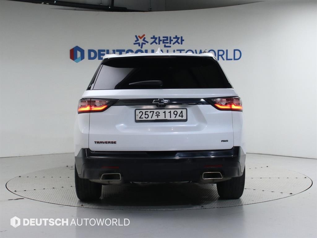 Chevrolet Travers - Vista 4