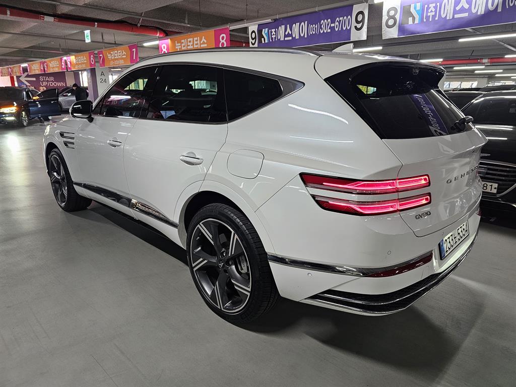 Genesis GV80 - Vista 4