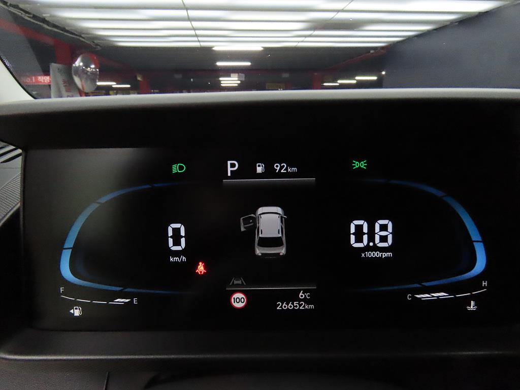 HYUNDAI Casper - Vista 9