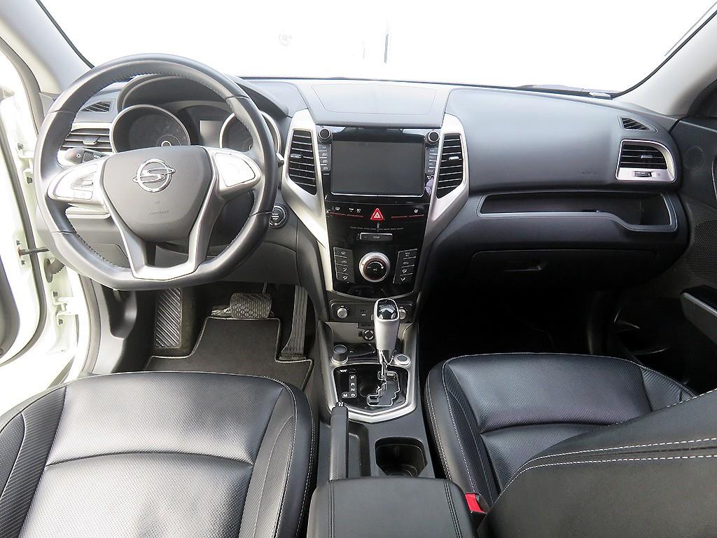 Ssangyong Tivoli - Vista 8