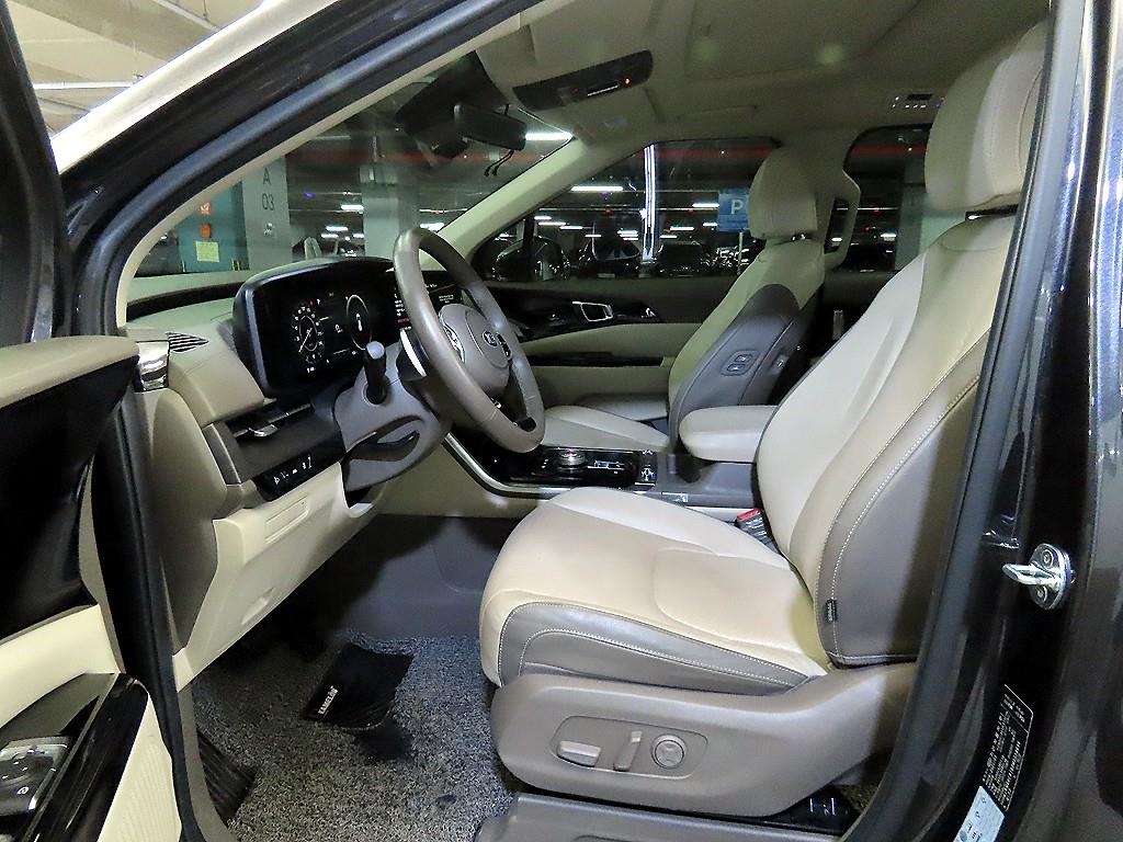KIA Carnival - Vista 6