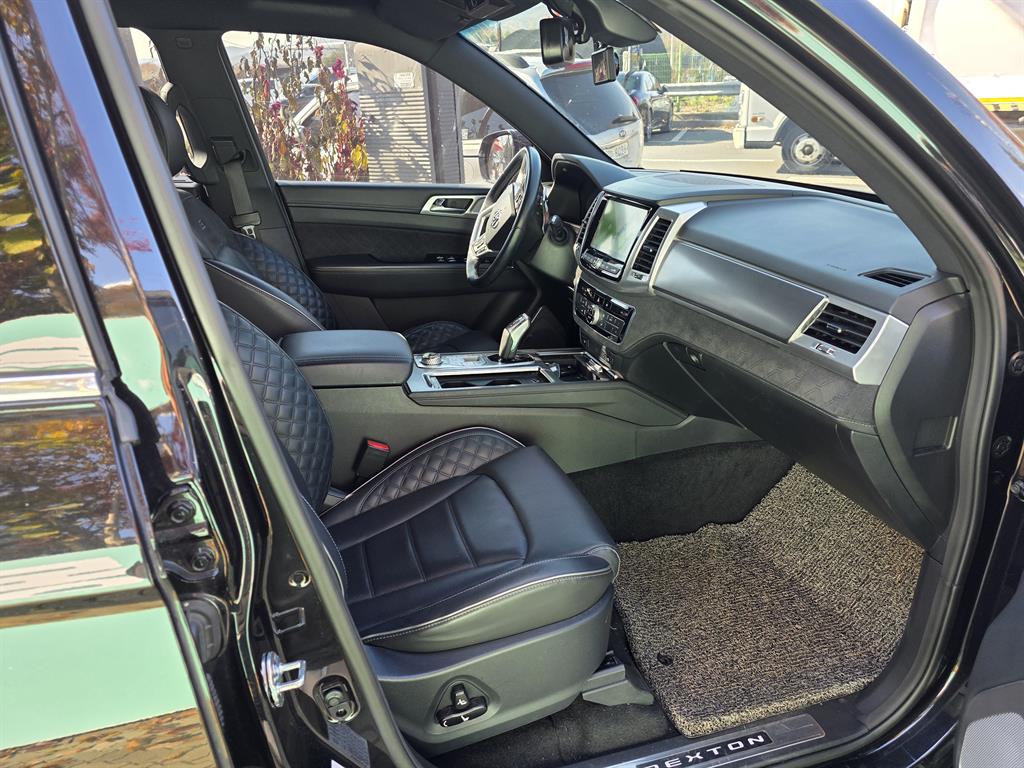 Ssangyong Rexton - Vista 9