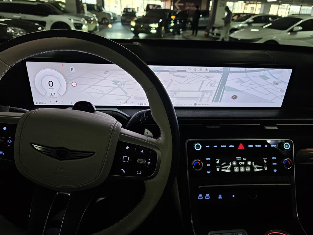 Genesis GV80 - Vista 7