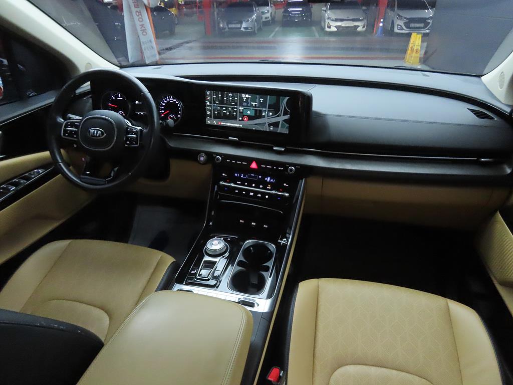 KIA Carnival - Vista 5