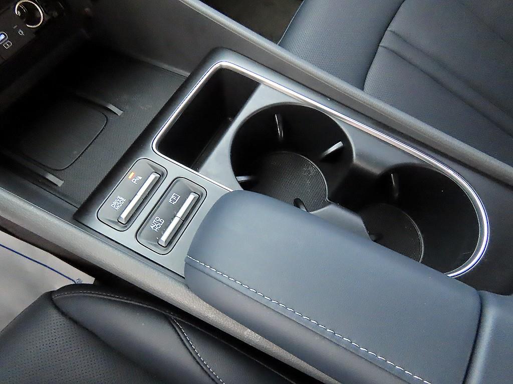 HYUNDAI Sonata - Vista 11