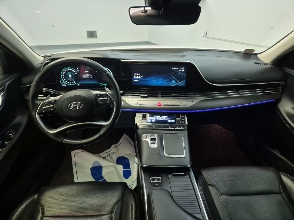 HYUNDAI Grandeur - Vista 7