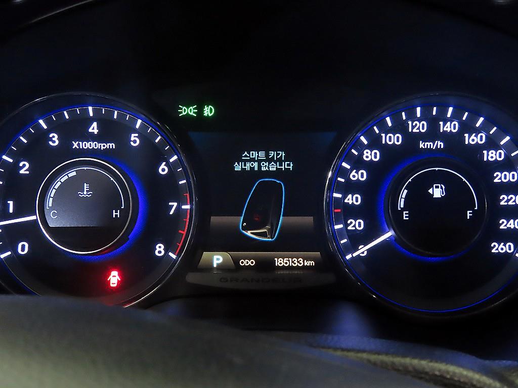 HYUNDAI Grandeur - Vista 9