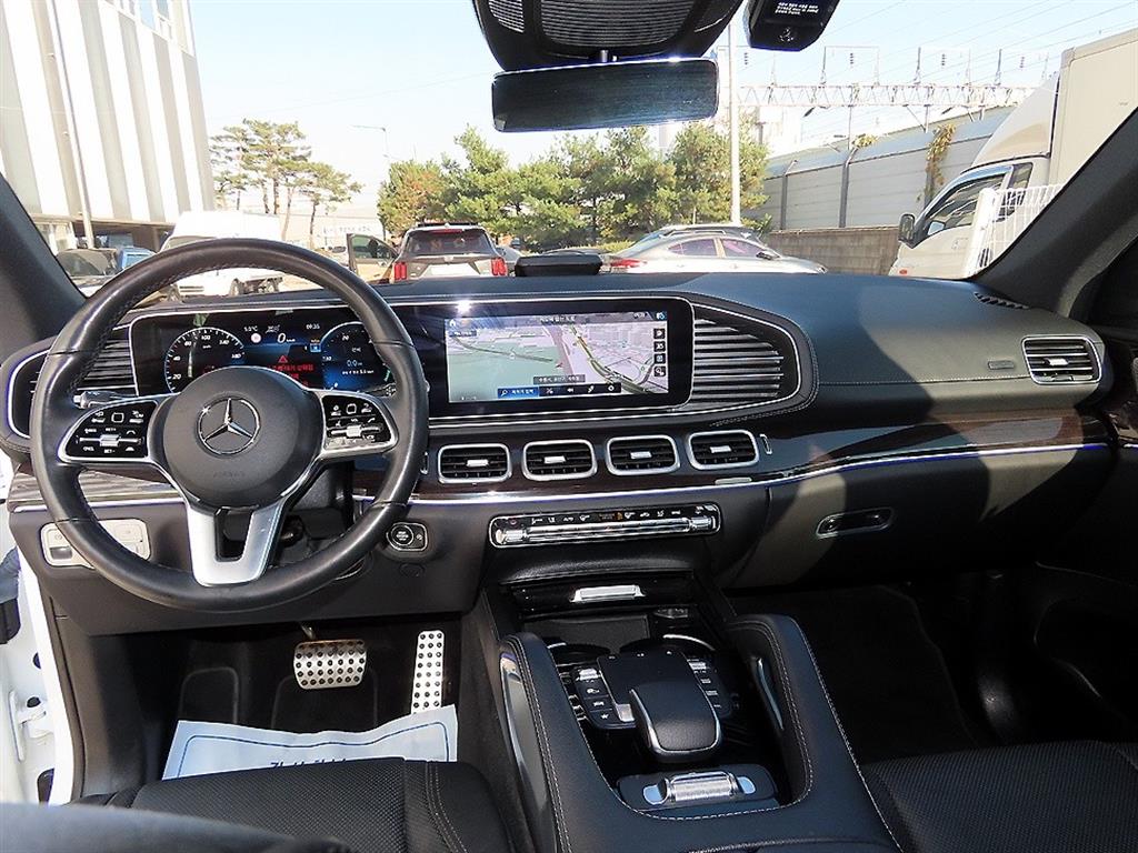 Mercedes Benz GLE Class - Vista 7