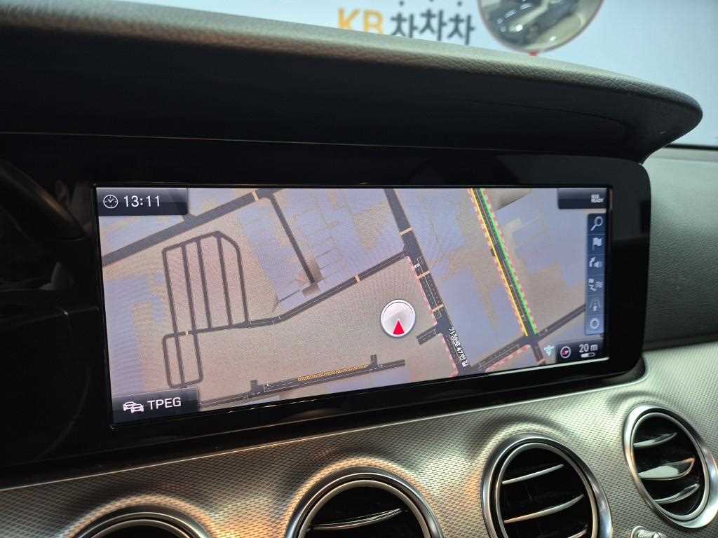 Mercedes Benz E class 2019 Gris - Importación desde Corea - HF Imports Iquique - Foto 14