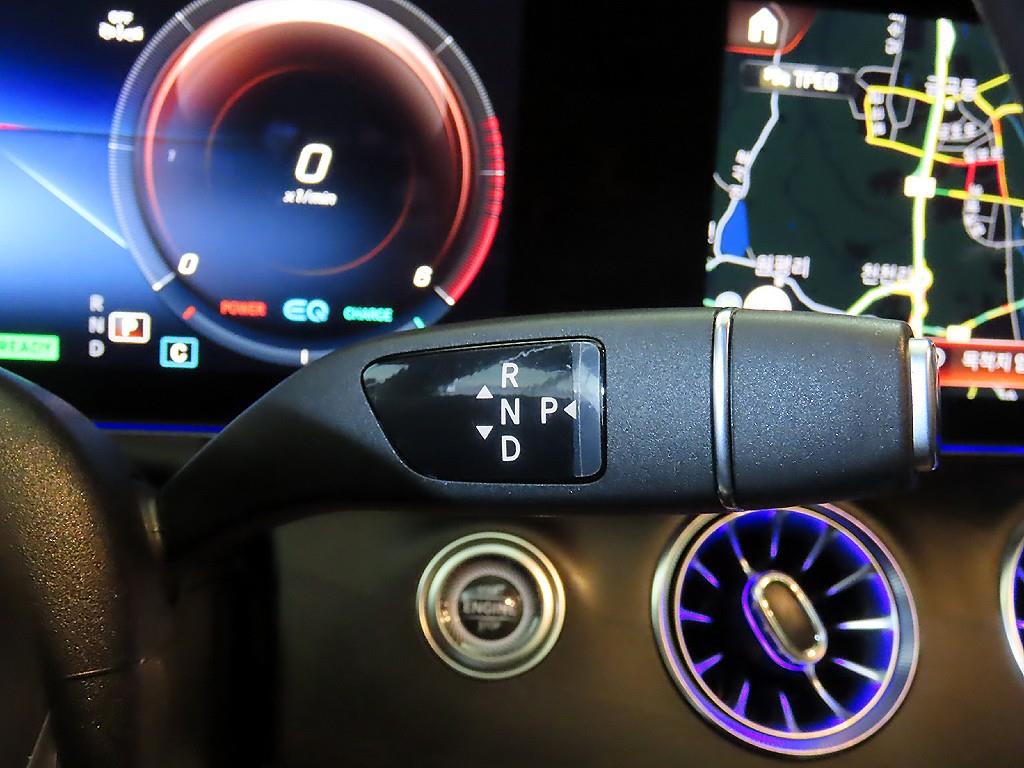 Mercedes Benz CLS Class - Vista 12