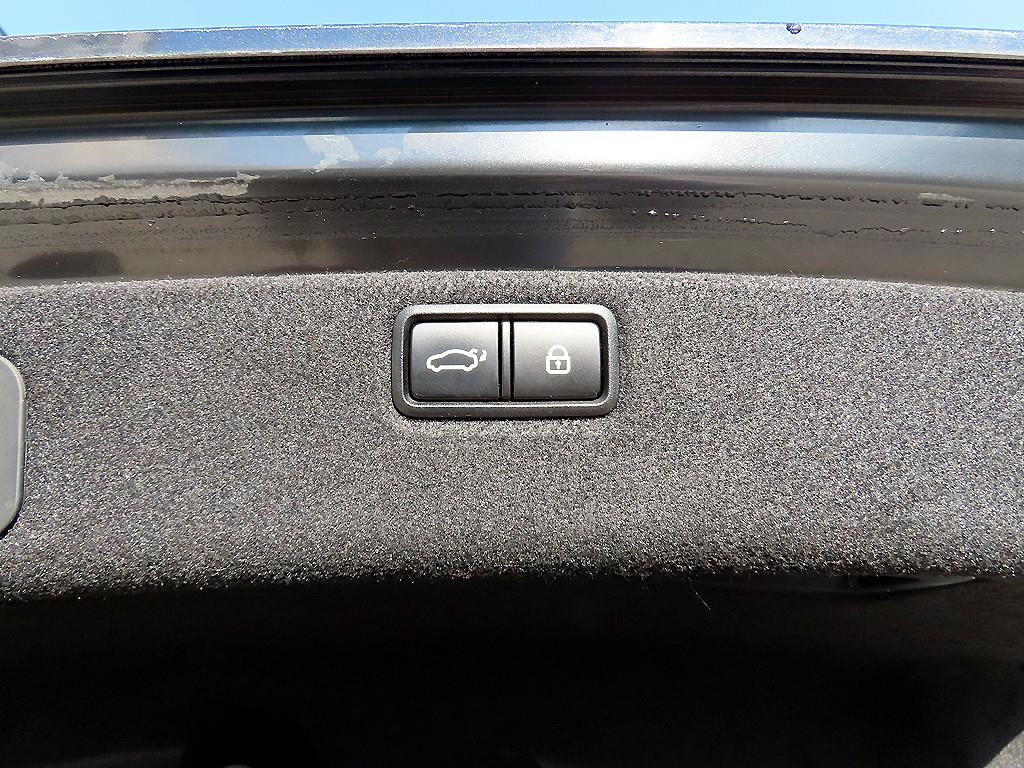 Genesis G80 2018 Negro - Importación desde Corea - HF Imports Iquique - Foto 18