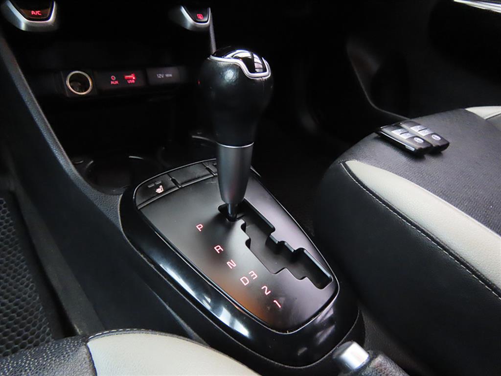 KIA Morning - Vista 11