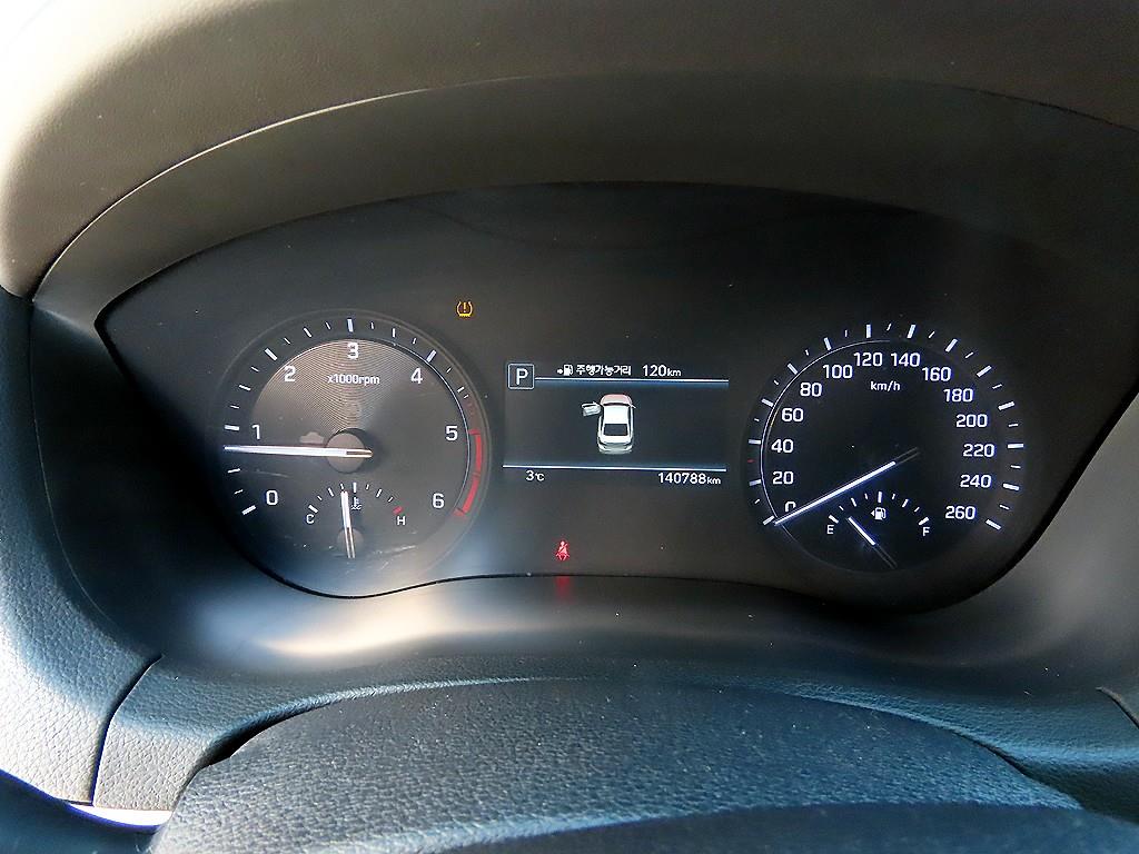 Genesis G80 - Vista 9