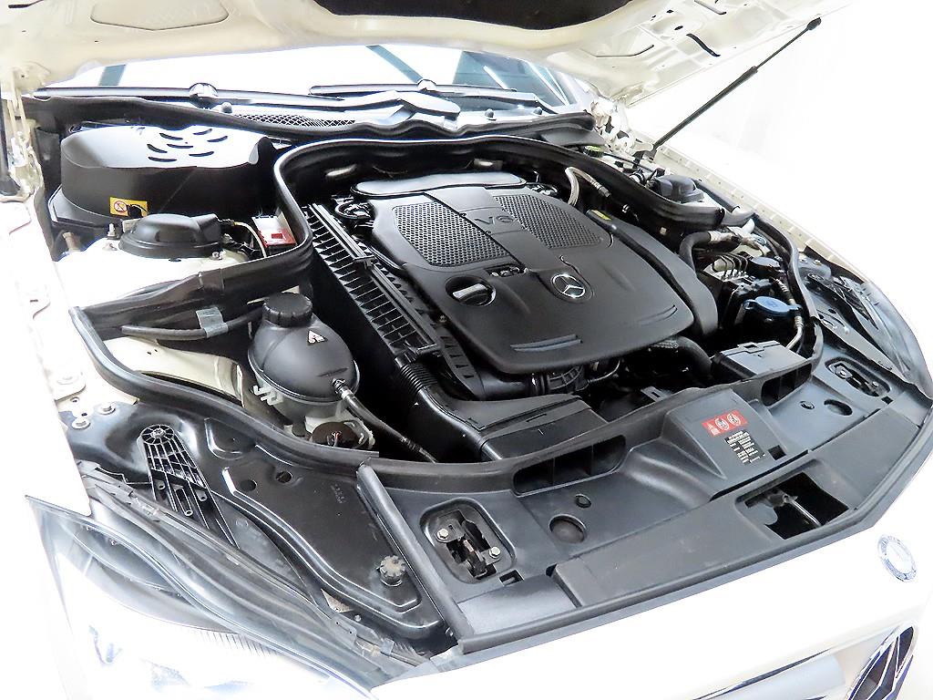 Mercedes Benz CLS Class 2013 Blanco - Importación desde Corea - HF Imports Iquique - Foto 17