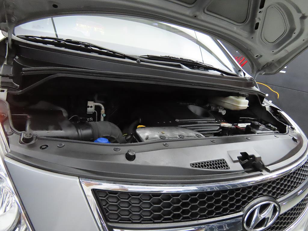 HYUNDAI Starex 2015 Negro - Importación desde Corea - HF Imports Iquique - Foto 19