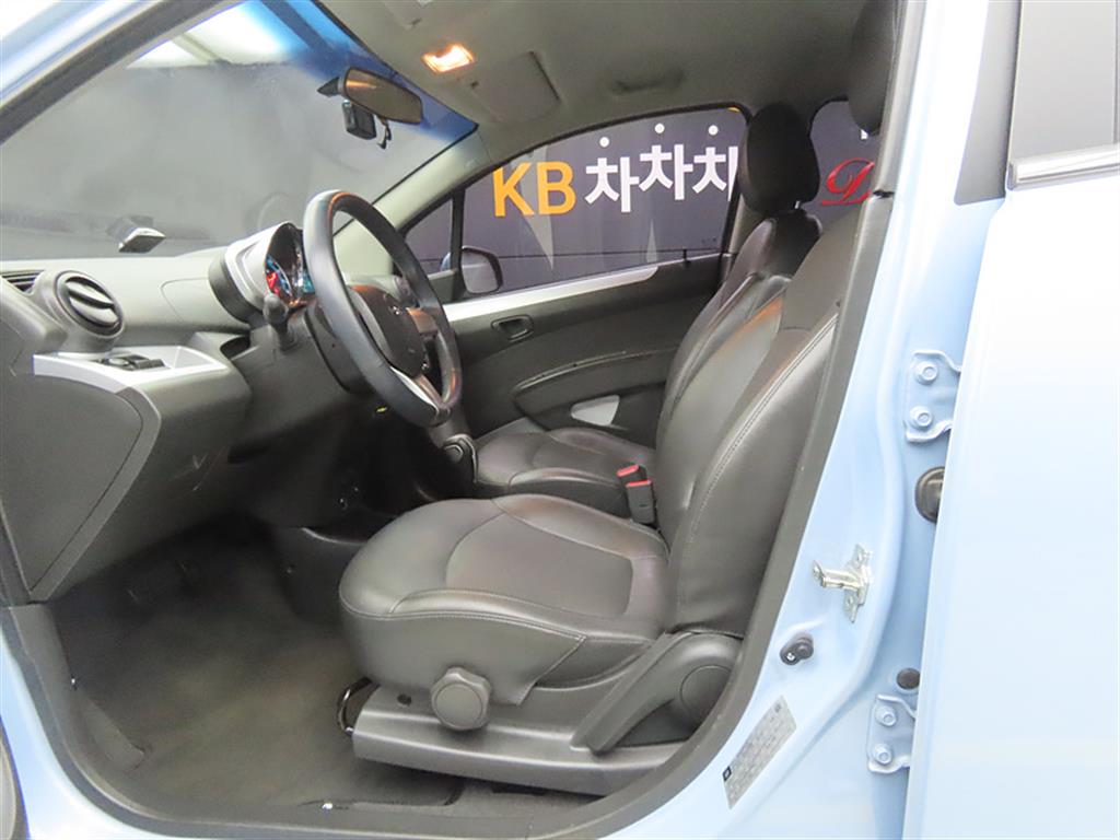 Chevrolet Spark - Vista 5