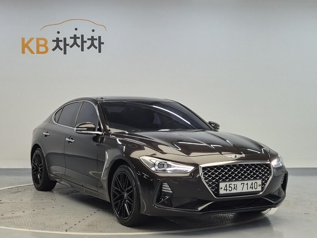 Genesis G70 - Vista 4