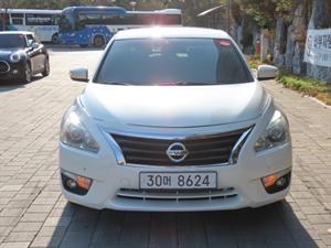 Nissan Altima - Vista 2