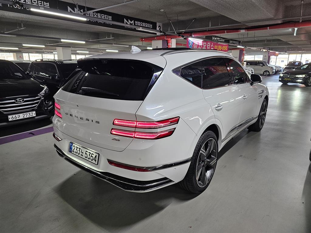 Genesis GV80 - Vista 5