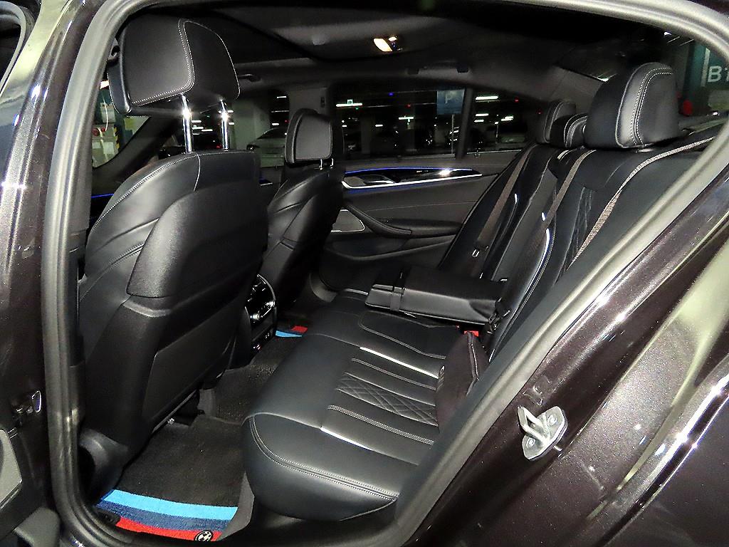 BMW 5 Series - Vista 7