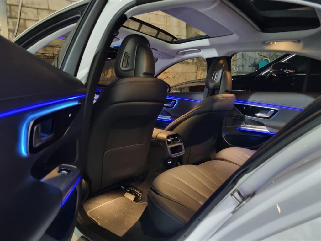 Mercedes Benz E class - Vista 11