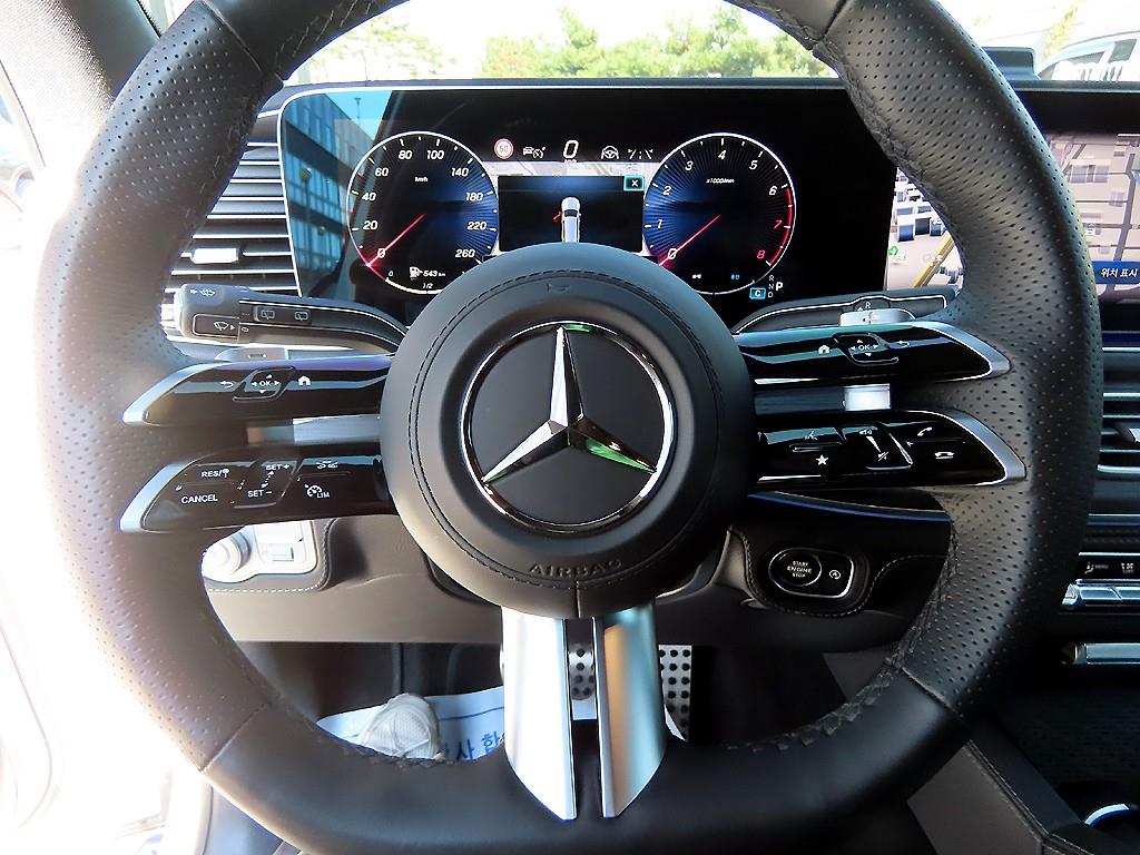 Mercedes Benz GLS Class - Vista 9