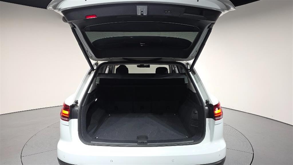 Volkswagen Touareg 2021 Blanco - Importación desde Corea - HF Imports Iquique - Foto 19