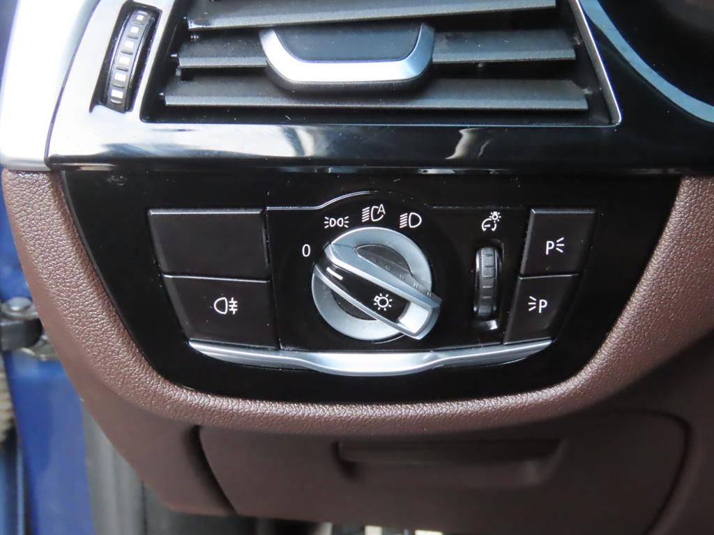 BMW 5 Series 2021 Azul - Importación desde Corea - HF Imports Iquique - Foto 10